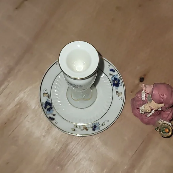 Vintage Hand Painted Zsolnay Hungary  Blue Yellow and Golden Flowers - Picture 3 of 6